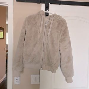 Athleta Sz Medium Ritual Faux Fur Jacket